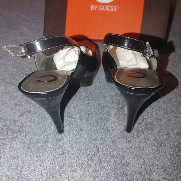 Guess Black Patent Leather Slingback Heels, Size 9 - Picture 3 of 9